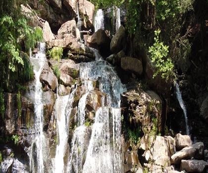 Bastion Falls trail - hiking in Catskills