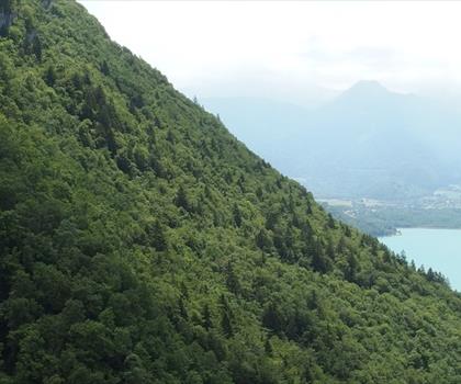 Cascade d'Angon trail - hiking in Haute-Savoie