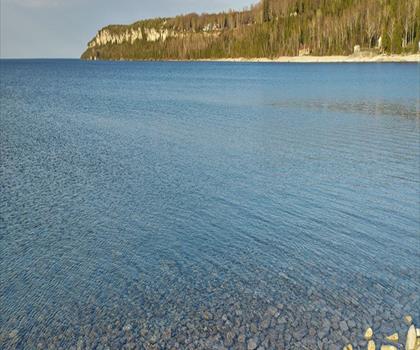 Black Creek Provincial Park trail - hiking in Bruce Peninsula, Southern Georgian Bay and Lake Simcoe