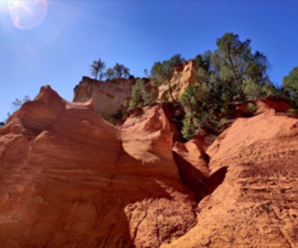 Le Sentier des Ocres trail - hiking in Vaucluse