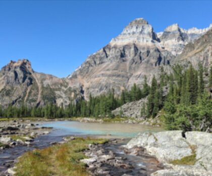 Lake O'Hara trail - hiking in Kootenay Rockies