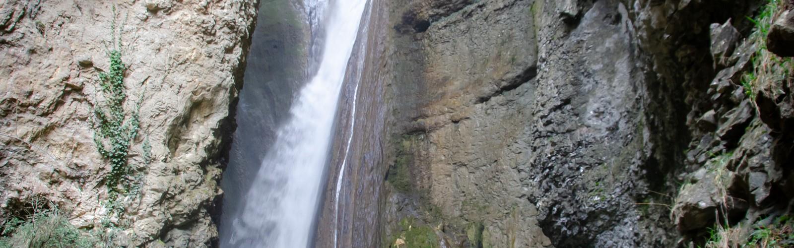 Chute de la Druise Cascade trail - hiking in Drôme