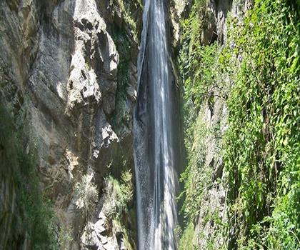 Cascade de la Doriaz trail - hiking in Savoie