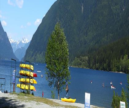 Alouette Lake trail - hiking in Vancouver Coast Mountains