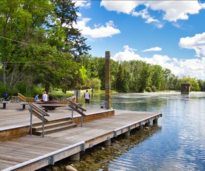 Bowness Park trail - hiking in Calgary & Area