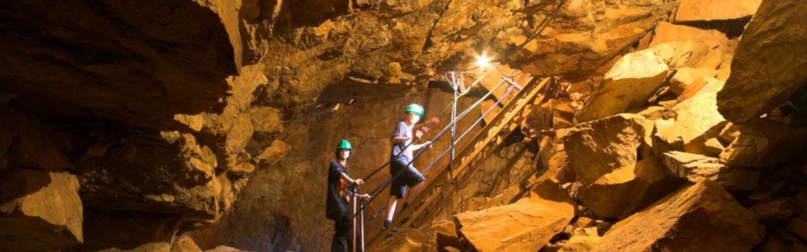 Sentier Parc de la Caverne Trou de la Fée - randonnée en Desbiens