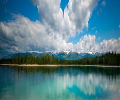 Boya Lake trail - hiking in Northern British Columbia
