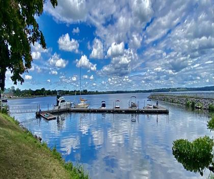 Sentier Geneva On The Lake Boutique Resort Hotel - randonnée en Finger Lakes