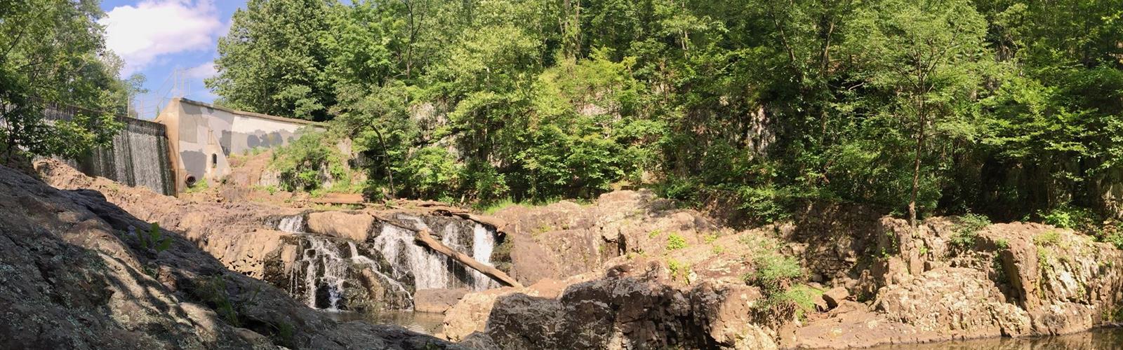Chimney Rock Park trail - hiking in Martinsville