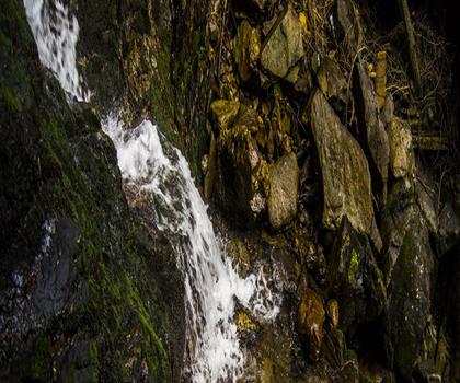 WaterFalls High Mountain trail - hiking in Northern New Jersey