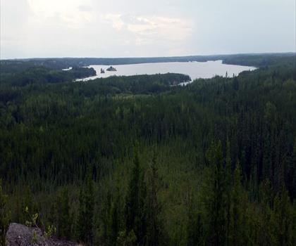 Sentier parc provincial Nopiming - randonnée en Région de l'Est