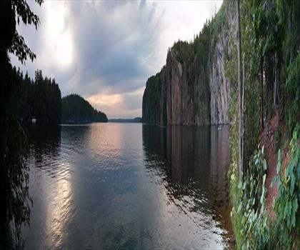 Skootamatta Lake trail - hiking in Haliburton Highlands to the Ottawa Valley