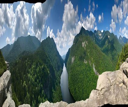 Armstrong Mountain trail - hiking in Adirondacks