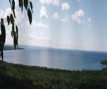 Sentier parc provincial Pancake Bay - randonnée en Northeastern Ontario
