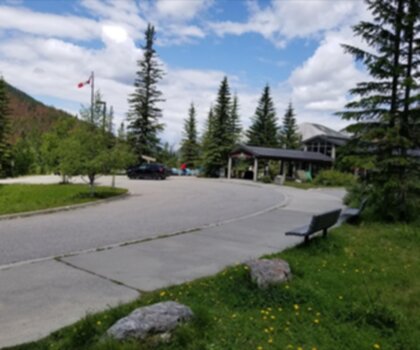 Miette Hot Springs trail - hiking in Canadian Rockies